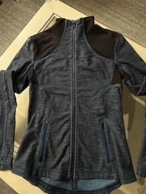 Lululemon forme zip up jacket 6
